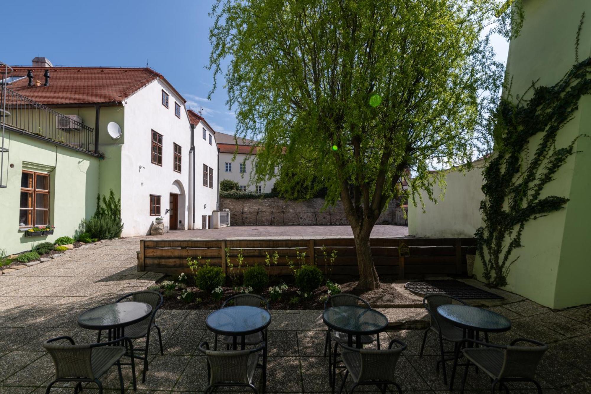 Hotel Clemar Znojmo Exterior foto